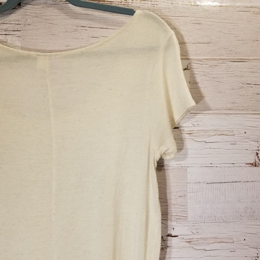Francesca's Collections graphic top - Picture 8 of 8